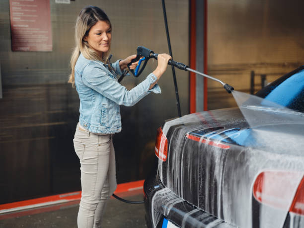 Best Sidewalk Pressure Washing  in Lantana, TX